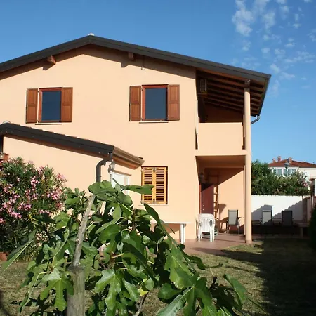 3-bedroom Golf & Beach Willa Savudrija